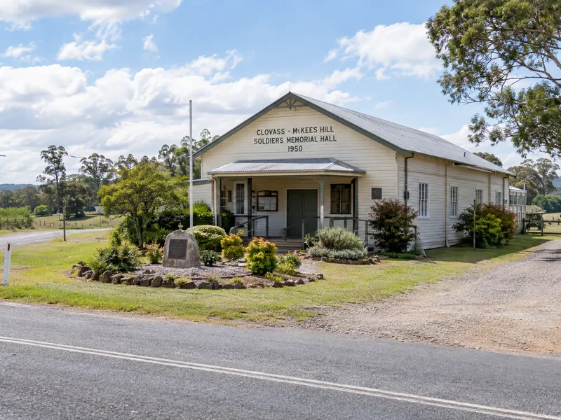 Clovass local airport transfer area
