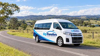 Howards Grass airport transfers