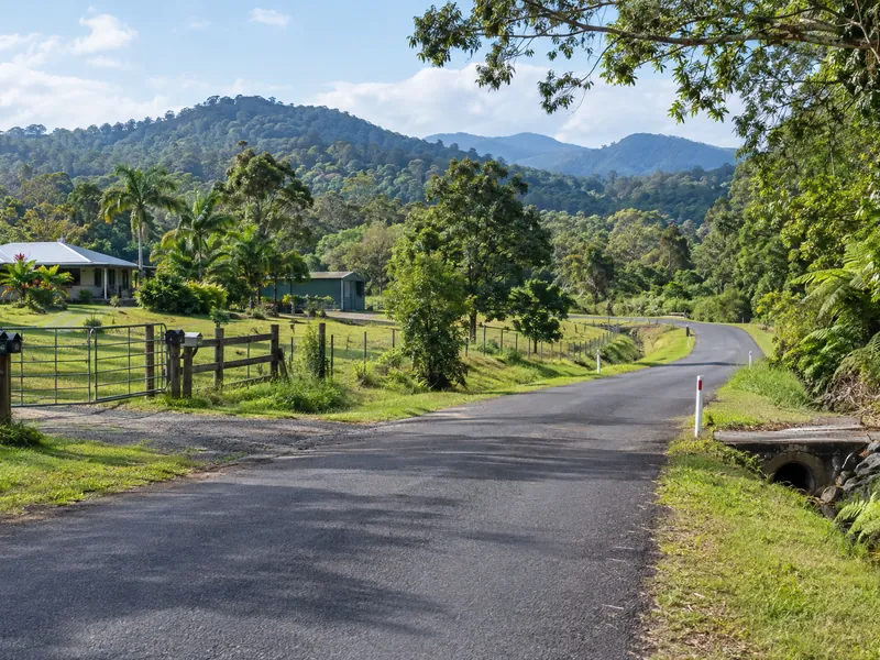 Huonbrook local airport transfer area