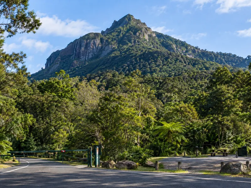 Mount Warning local airport transfer area