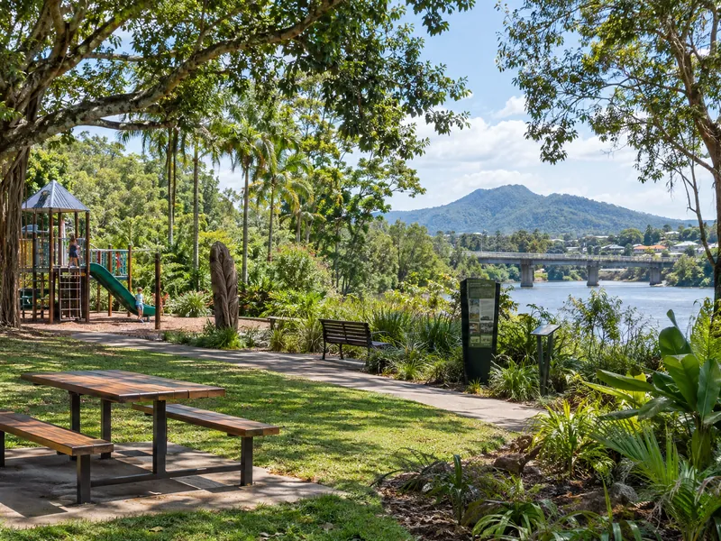 Mullumbimby local airport transfer area
