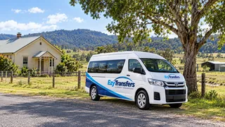 Woolners Arm airport transfers