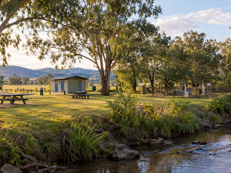 Fassifern local airport transfer area