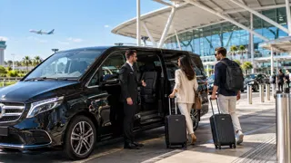 Greenvale airport transfers