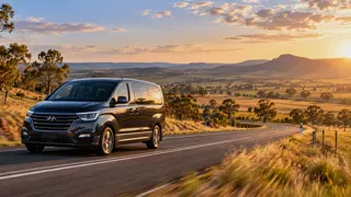 Manor Lakes airport transfers